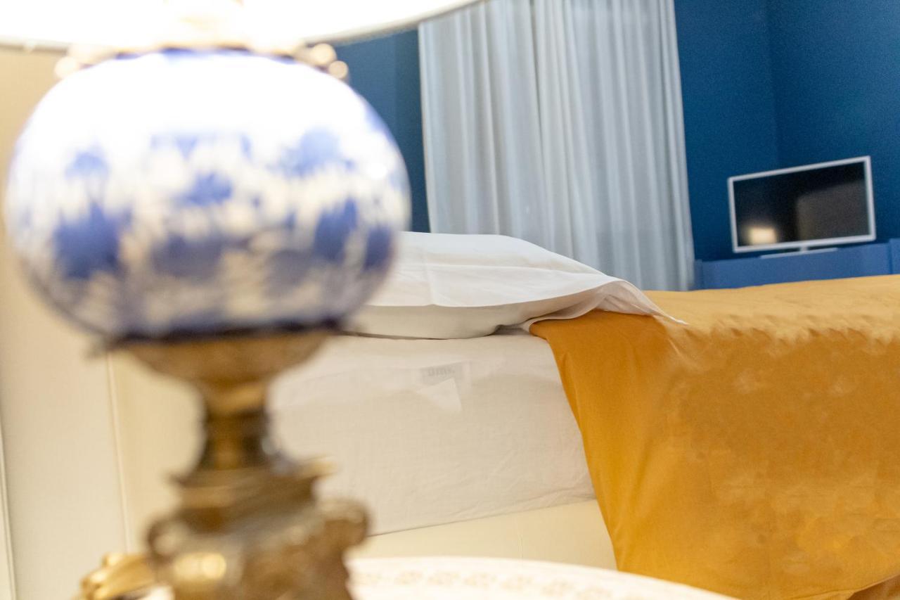 Interno 9 Hotel Bari Bagian luar foto