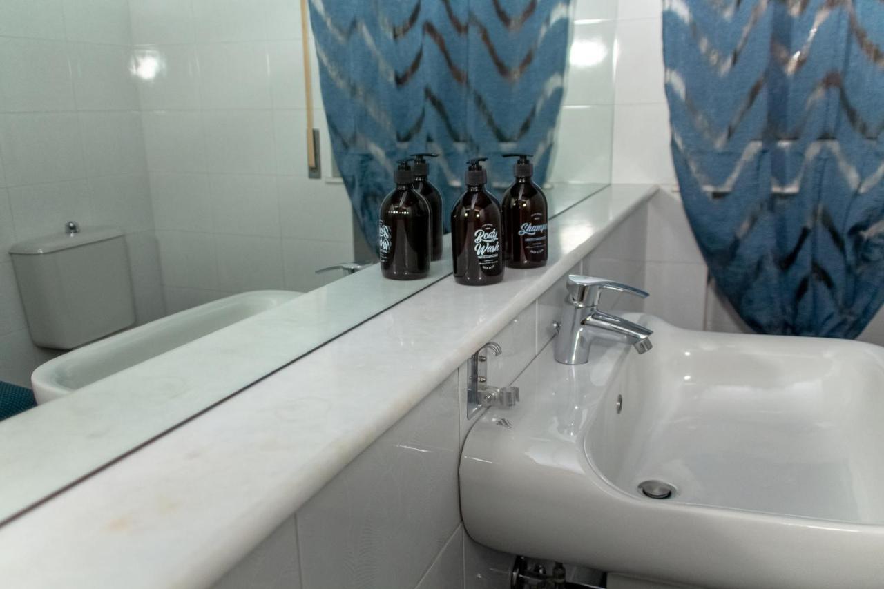 Interno 9 Hotel Bari Bagian luar foto