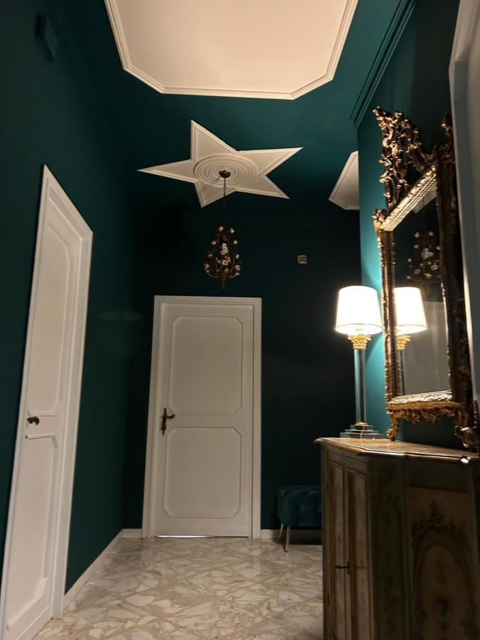Interno 9 Hotel Bari Bagian luar foto